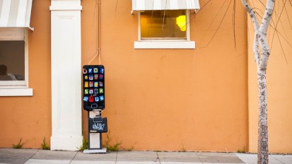 iPhone Pay Phone