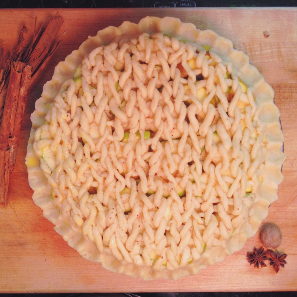 Knit pie crust