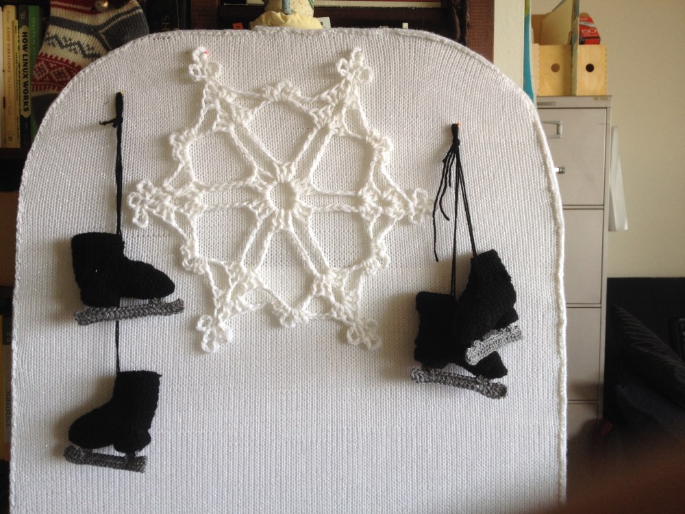 knit and crochet winter olympics window display