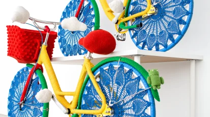 Google Bikes Yarn Bomb